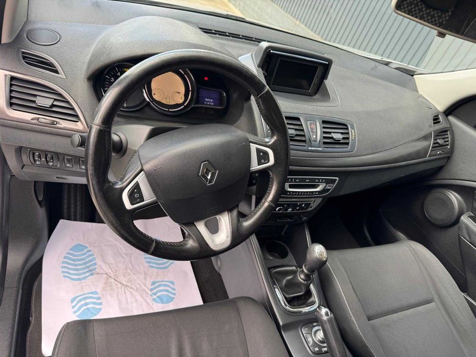 Renault Mégane em bom estado geral