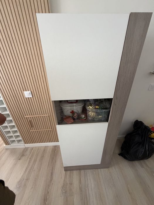 Conjunto de moveis para sala branco e taupe