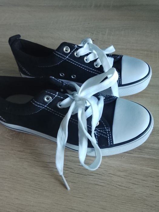 Trampki rozmiar 36