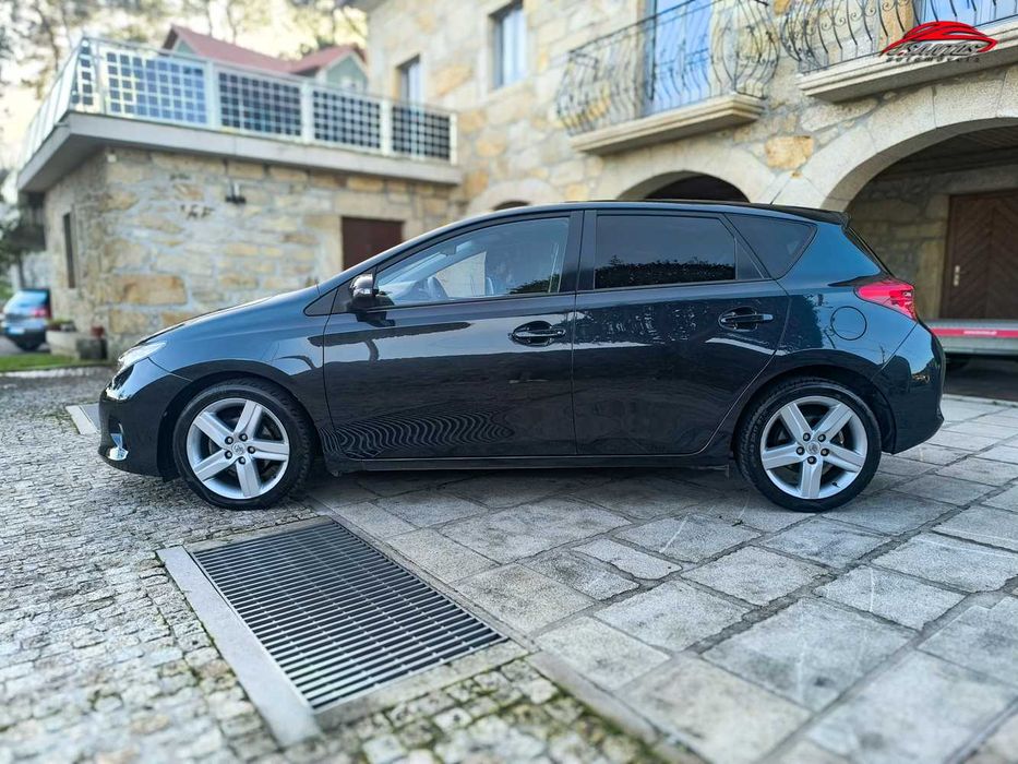 Toyota Auris 1.4 D-4D Life Plus, GPS, Câmara Traseira