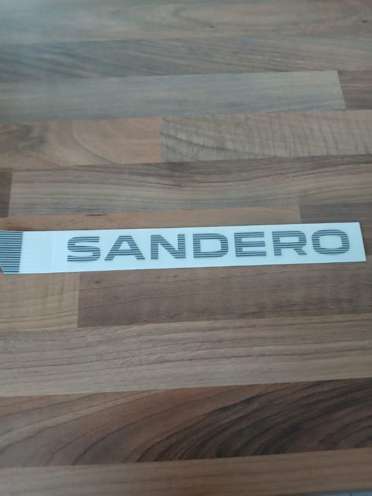 Embelmat klapy tylnej Dacia sandero III nowe