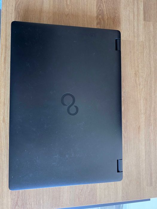 Portátil Fujitsu E448 - Intel i7 - 16GB RAM