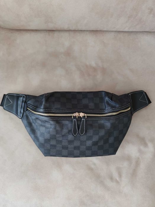 Сумка на пояс Louis Vuitton чоловіча нагрудна поясна бананка месенджер