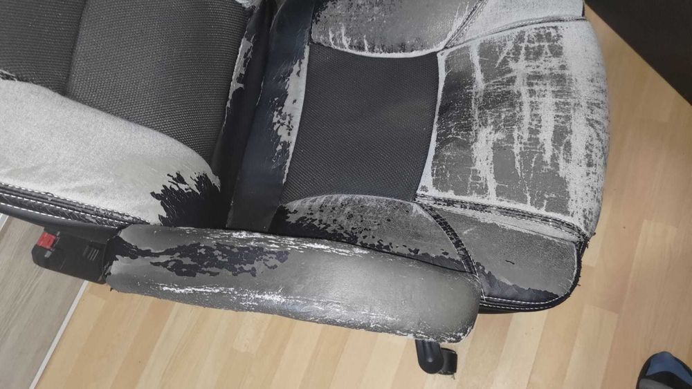 Cadeira escritório - usada