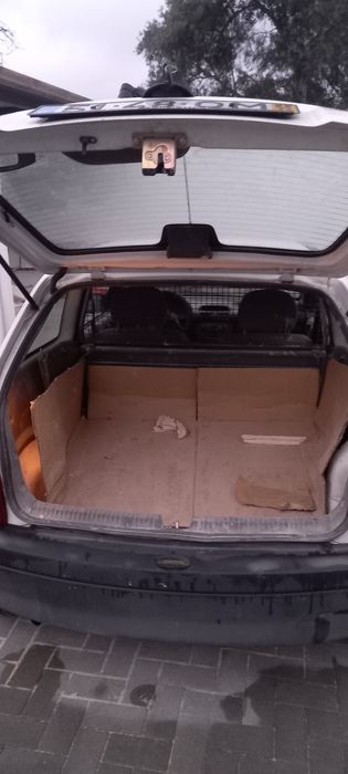 Opel corsa b comercial 99 para peças