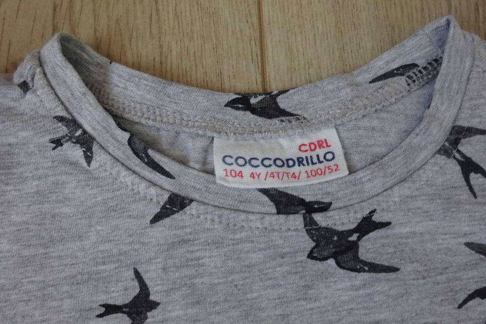 Bluzka dziewczęca w jaskółki r. 104 - Coccodrillo