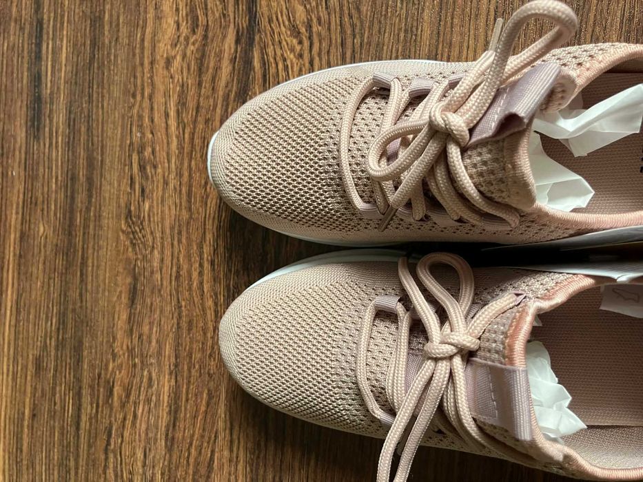 Cleve damskie buty sportowe nowe lekkie wygodne 38 różowe