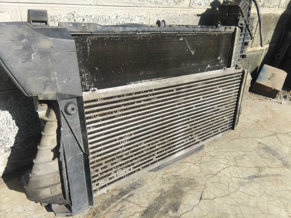 радиатор охлаждения Мерседес Спринтер с интеркулером