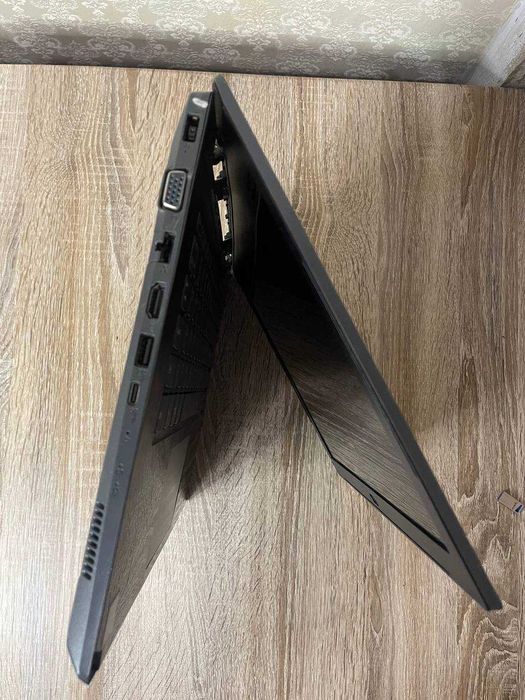 Ноутбук Lenovo V330-14 | i5-8250U | 8GB | 128GB SSD | Full HD