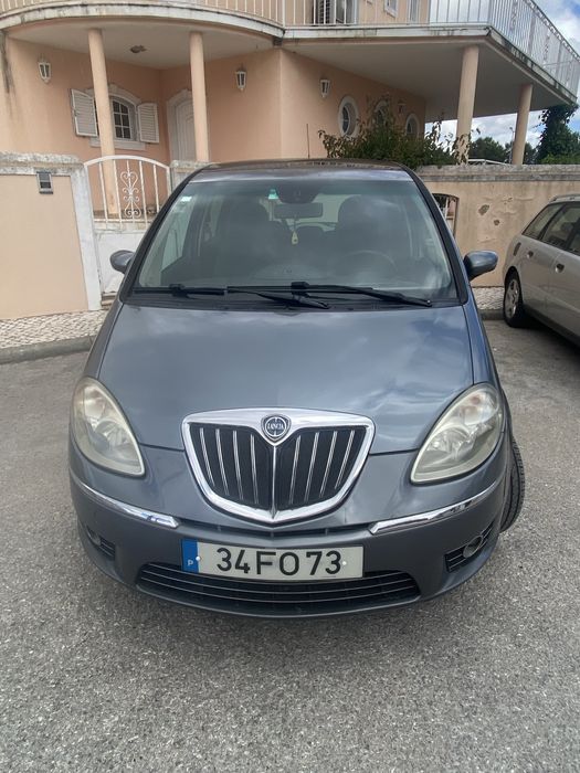 Lancia diesel caixa automatica km reais comprovados pelas inspeções