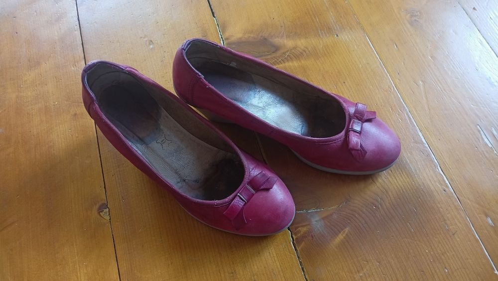 Czerwone buty Lasocki