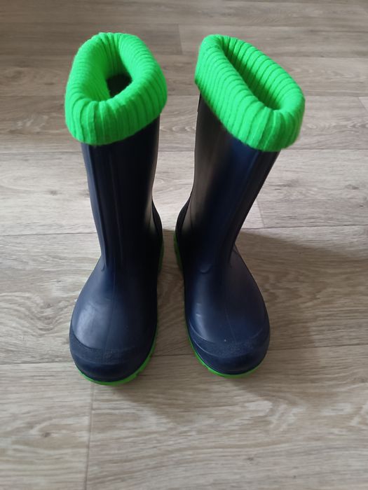Продам дитячі резинові чоботи