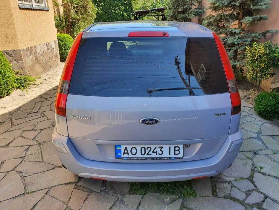 Форд Фюжен 1,4 бензин 2011 рік