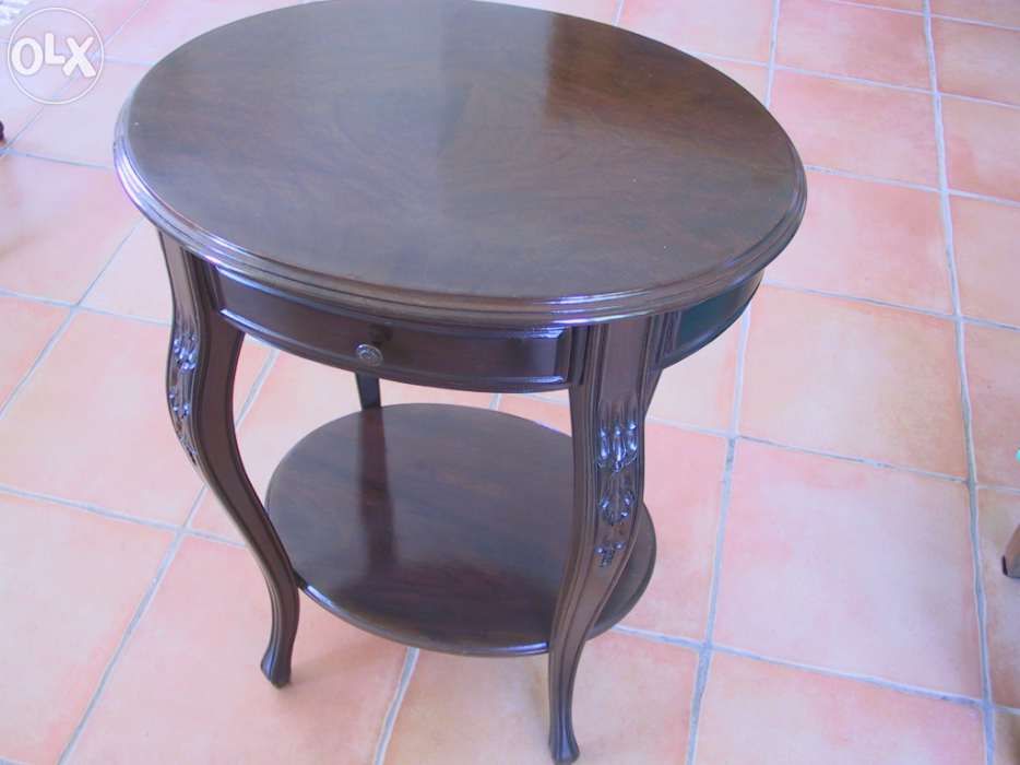 Mesa Mogno Oval Estimada
