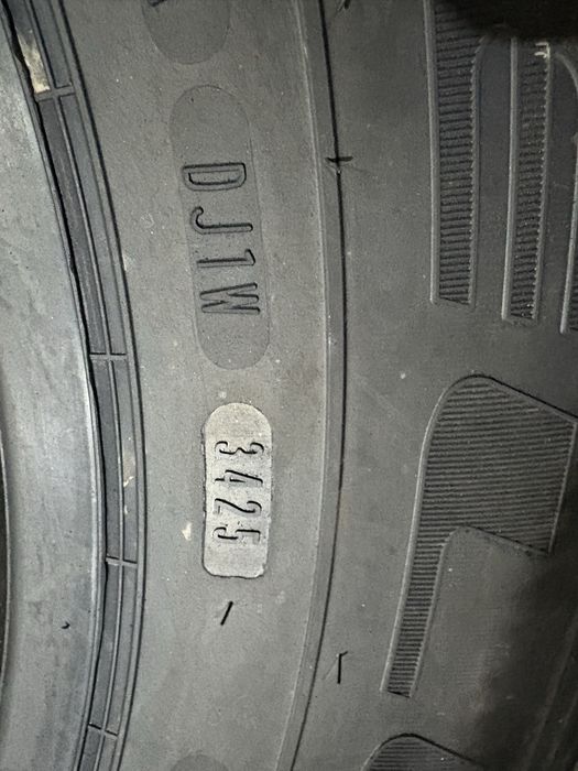 шина вантажна нова 315/70R22,5 Kelly  (2 шт.)