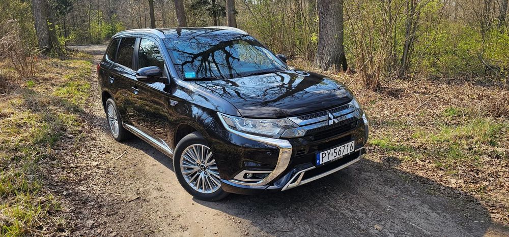 Mitsubishi Outlander Mitsubishi Outlander PHEV 2,0, AWD, 4x4 Intense