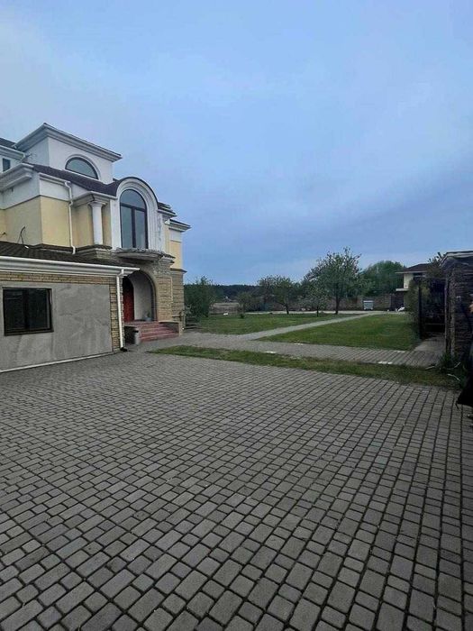 Оренда автономного будинку можно під офіс 715 м2 Віта-Литовська підвал