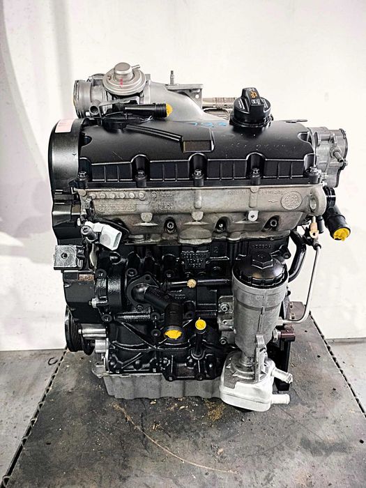 Motor Vw Golf V 1.9 TDI Ref : BKC 105 cv