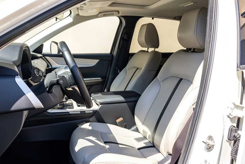 Mazda CX-90 PHEV Preferred Package      2025