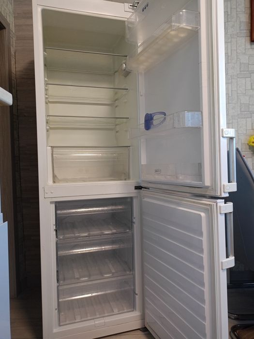 Двокамерний холодильник WHIRLPOOL WBE 3412  W