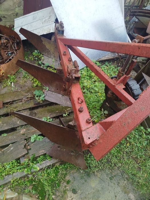 Плуг до т 25  бу