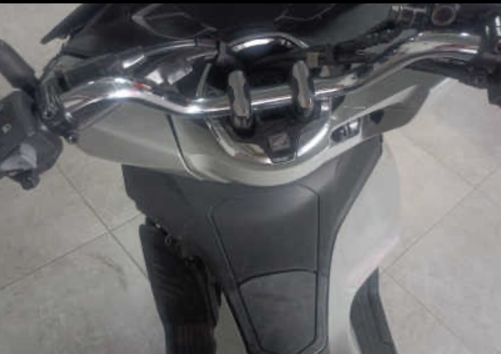 Honda PCX 125 9mil klms
