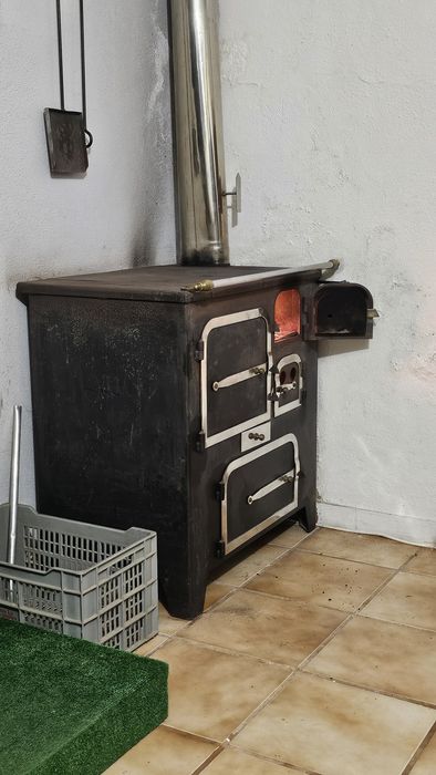 Fogão a Lenha antigo