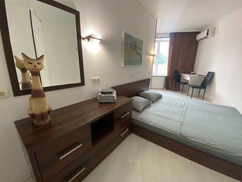 Подобово, Gulliver, Басейна 10, Хрещатик