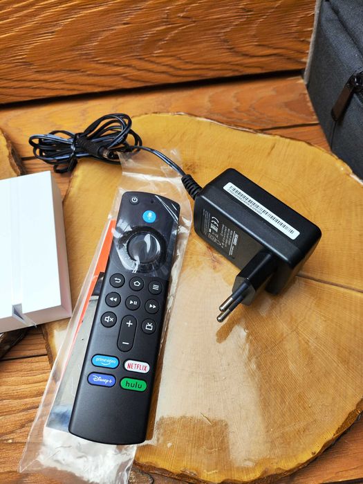 Strong LEAP S3 + V2 4K 16GB Google TV GeForce NOW Dolby Atmos IPTV Chromecast