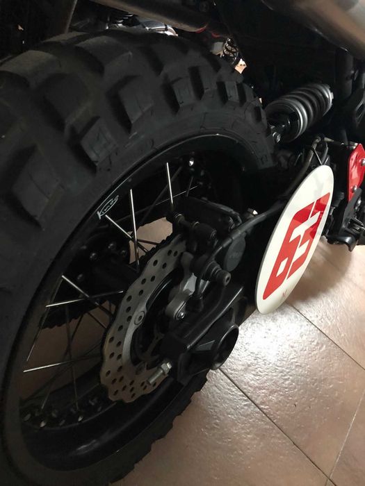 Moto Yamaha XSR700