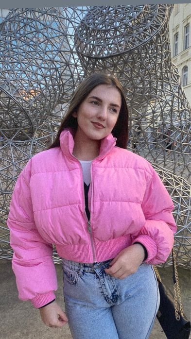 Рожева коротка куртка