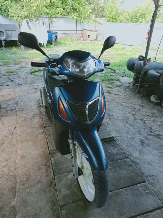 Скутер honda sh150
