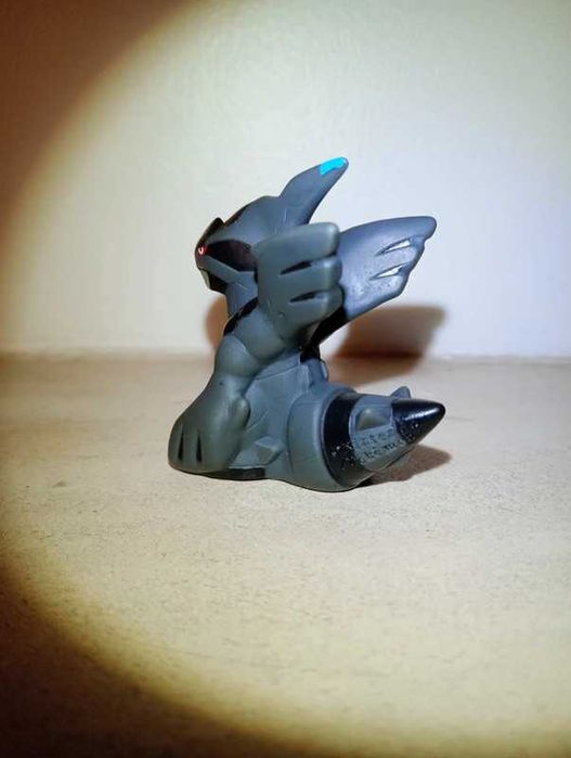Pokémon Zekrom Figure64553233987587123