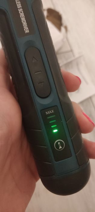 Srubokret wkrętak elektryczny bezprzewodowy nowy