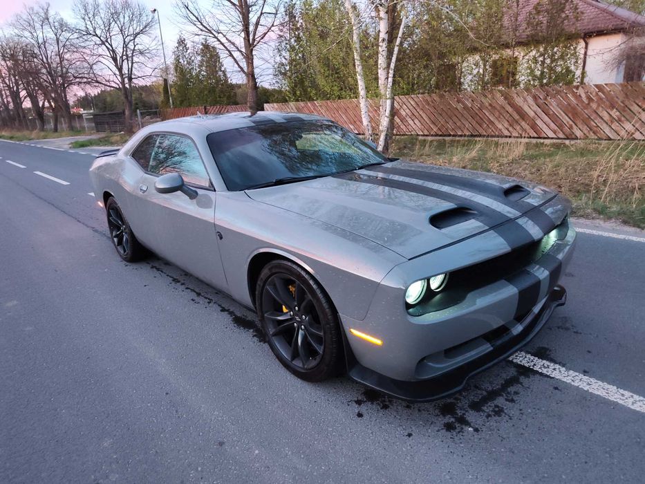 Dodge Challenger
