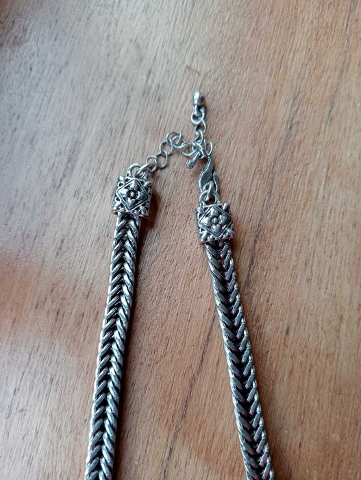 Colar com pedras naturais