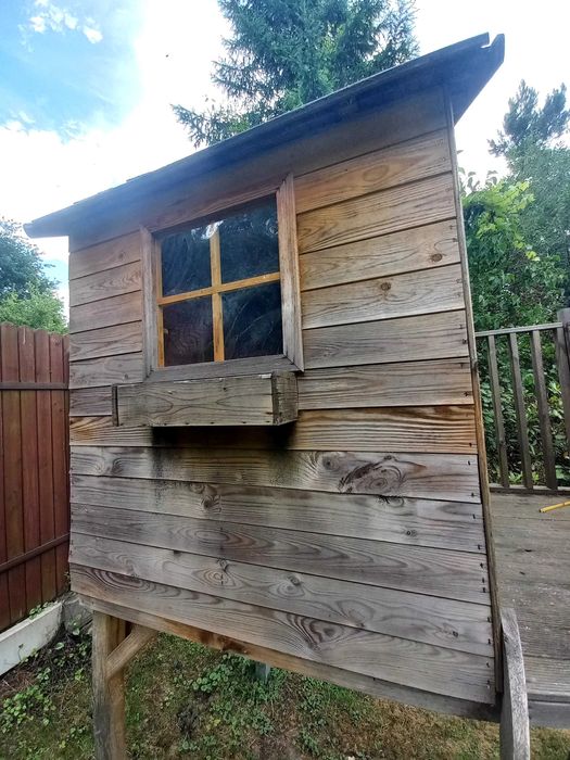 Domek drewniany dziecięcy