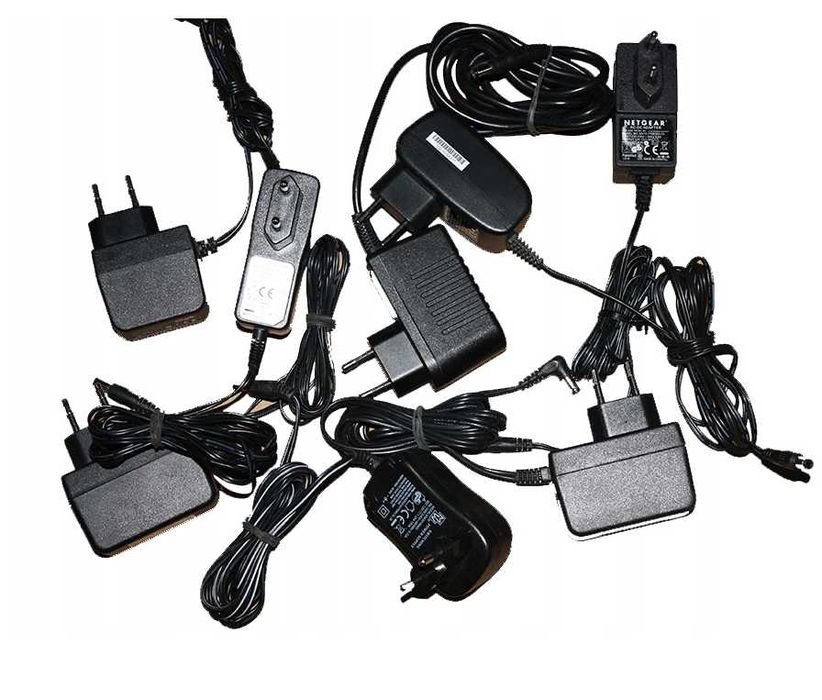 Zasilacz wtyczkowy do LED 12V 1A 12W, WTYK:5,5x 2,5mm lub 5,5x 2,1mm