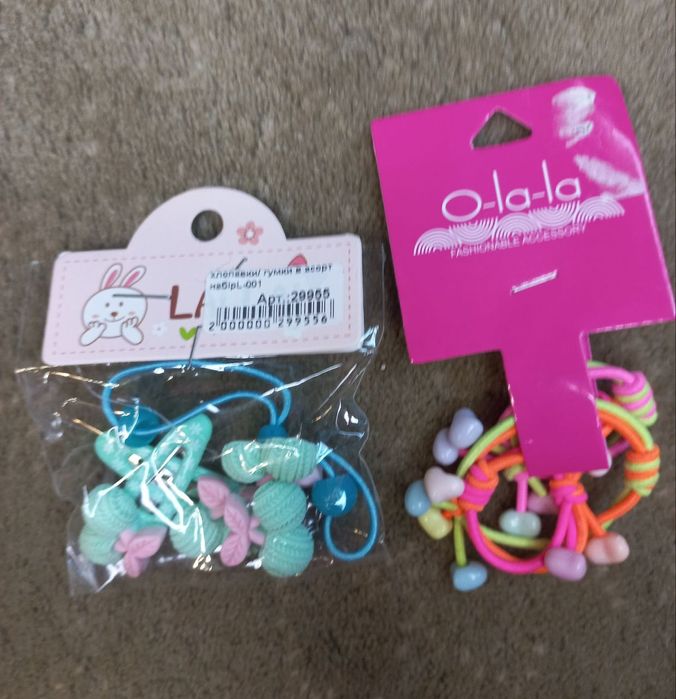 Резинки (гумки) для волосся дівчинки