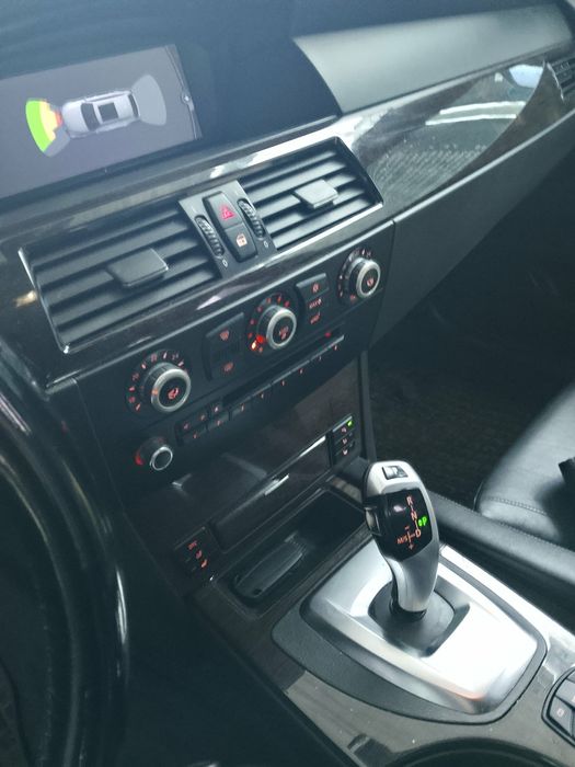 Sprzedam bmw e61 3.0 benzyna 270koni