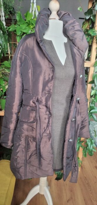 Jesienny, przejściowy płaszcz w rozmiarze M.