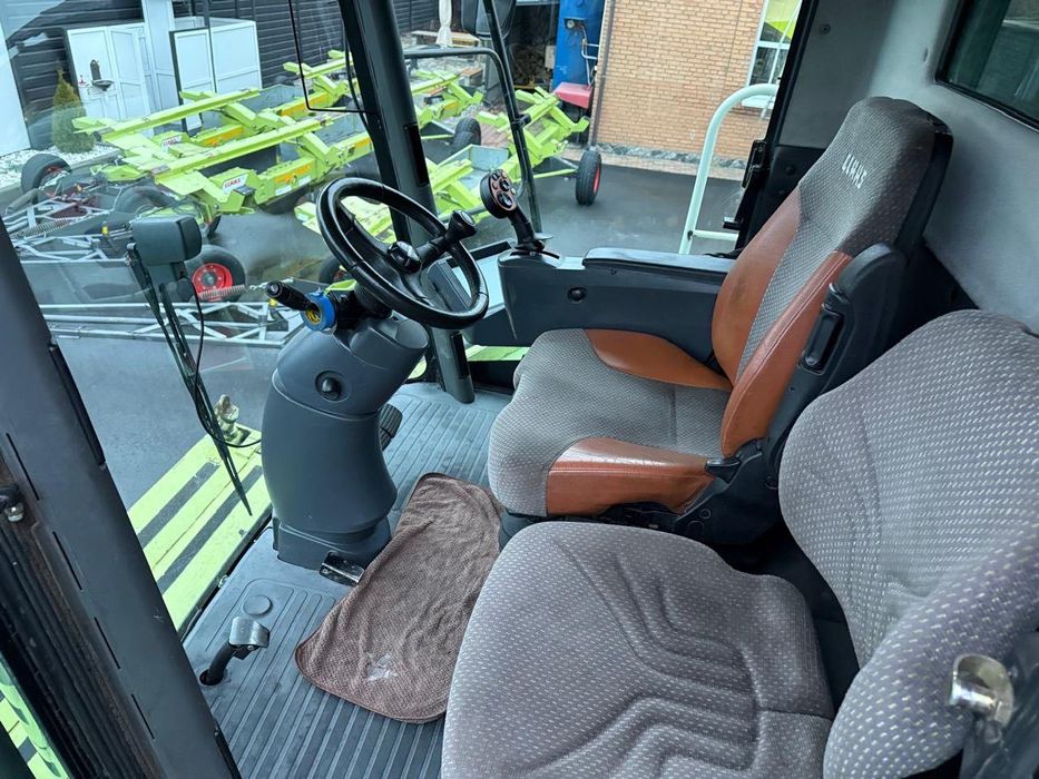 CLAAS Lexion 580 2008 р.в. + жатка V900 комбайн зернозбиральний