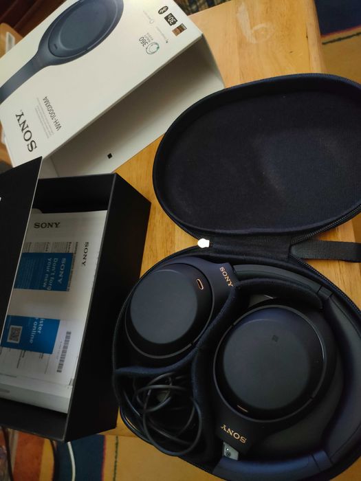 Sony WH-1000XM4 Midnight Blue com tudo incluído— Excelente estado