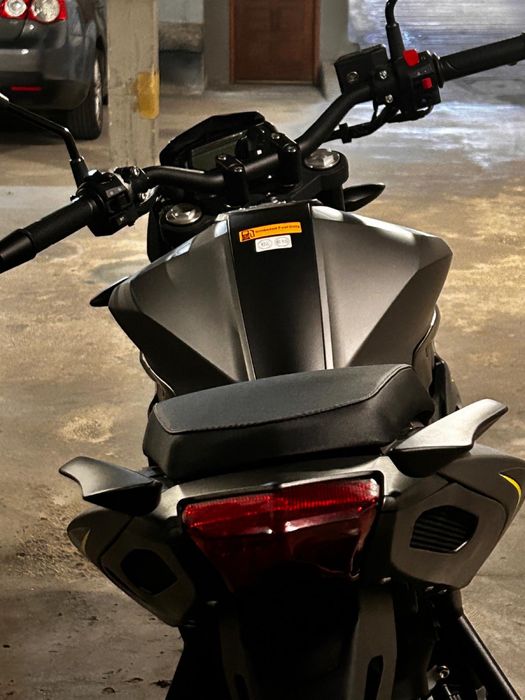 Moto 125 cc Benelli como nova