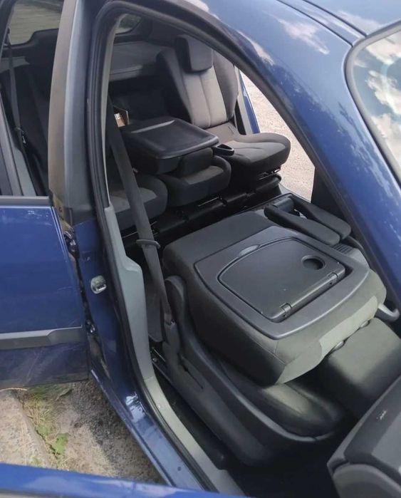 RENAULT GRAND Scenic-2 7 місць 1.6-16v 2004