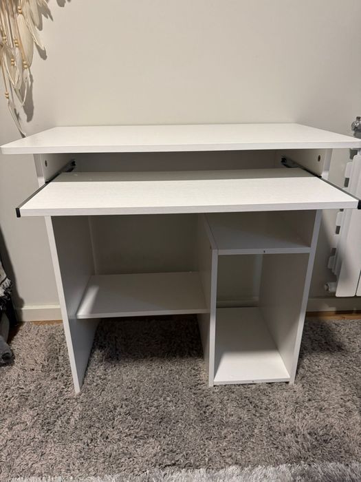 Escrivaninha/mesa para computador NOVA