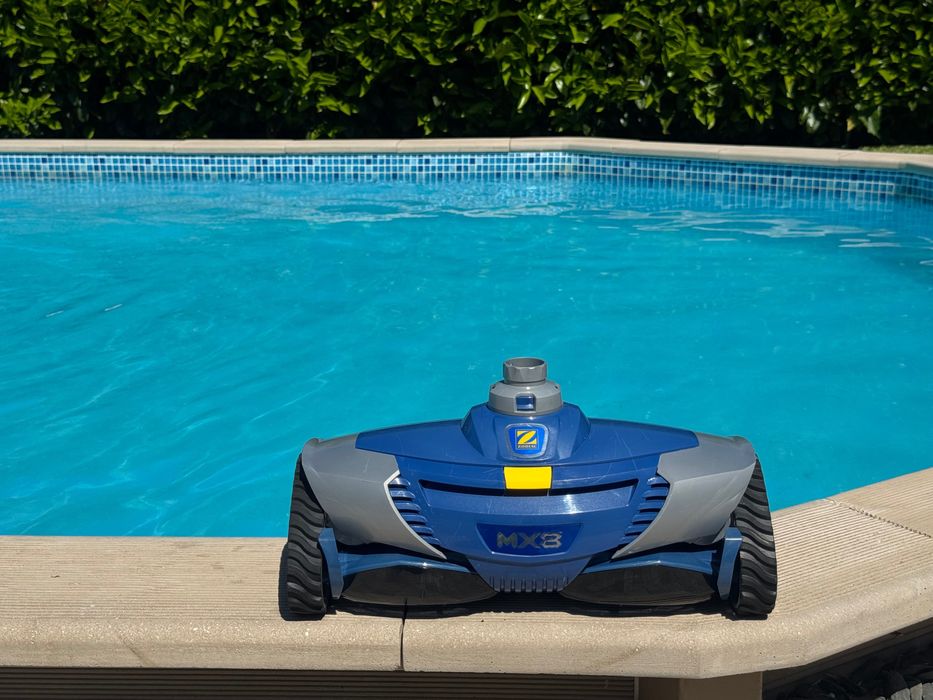 Aspirador de piscina automático