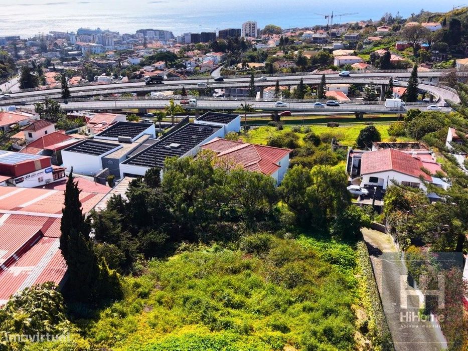 Land with 1,607 m2 for construction in Funchal
