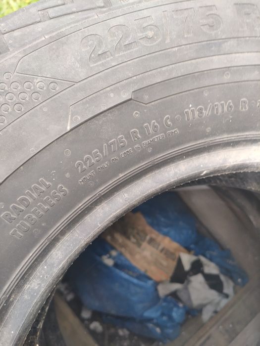 Sprzedam opony  225/75 R 16 c