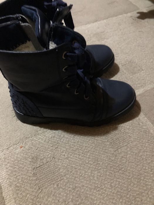 Взуття для дівчинки